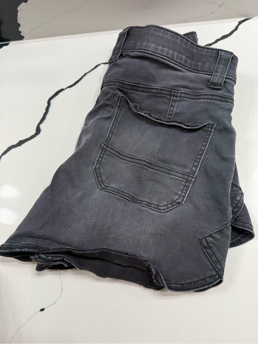 Democracy Slim Straight woman’s Charcoal black Jean shorts size 8